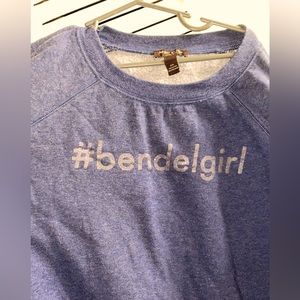 Henri Bendel Sweatshirt. Size small. GUC.